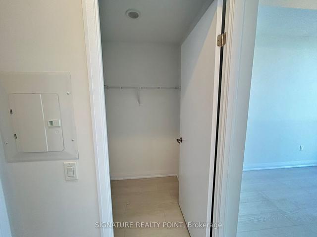 3306 - 30 Gibbs Rd E, Condo with 2 bedrooms, 2 bathrooms and 1 parking in Toronto ON | Image 3
